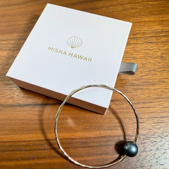 Jewelry - Misha Hawaii Tahitian Pearl Bangle 8”